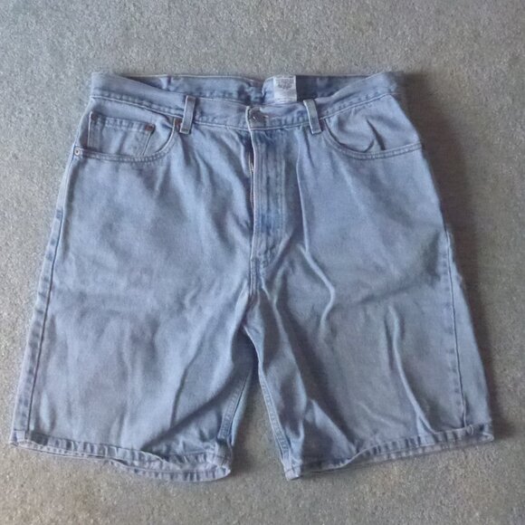 VTG Men's Levi's 550 Relaxed Fit Jean Shorts - Picture 1 of 8